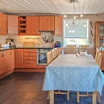4 Bedroom In *
