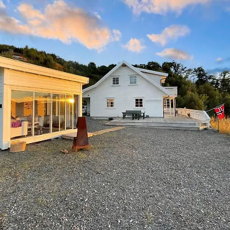 4 Bedroom In * Spangereid