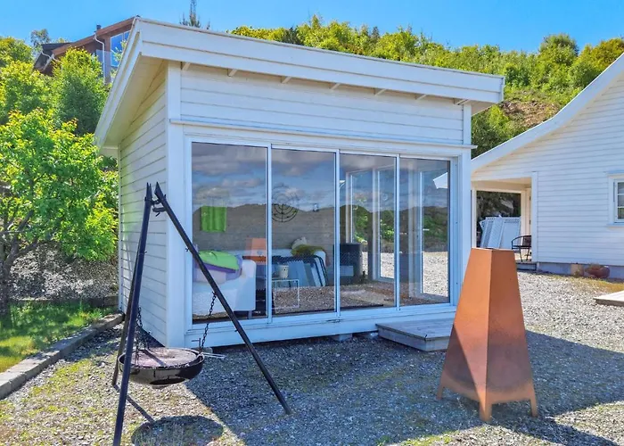 Casa de Férias 4 Bedroom In Spangereid